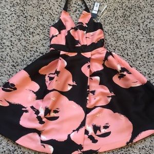 New Halston Heritage Floral Dress 🎀